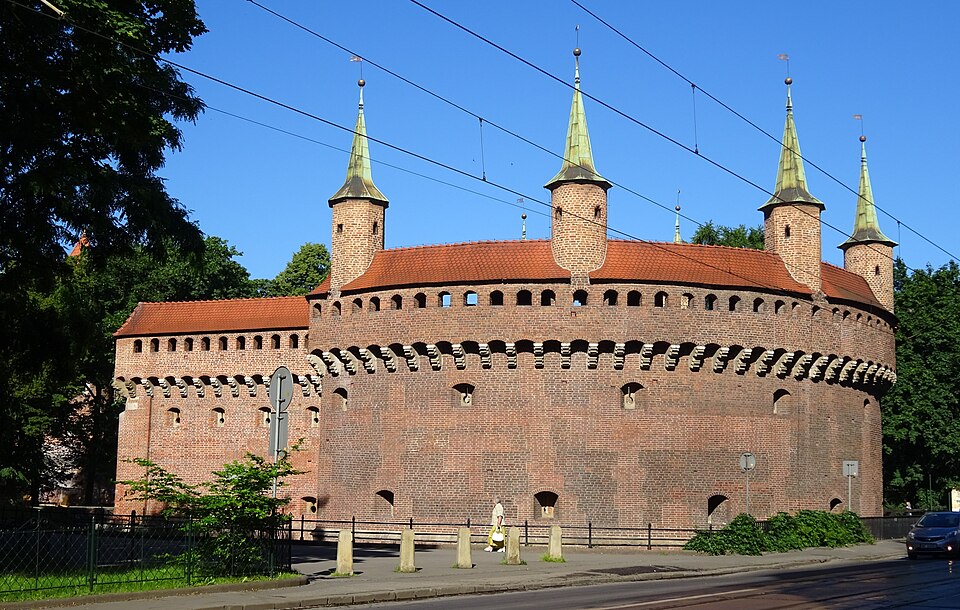 Barbakan — Kraków, Planty, przy Bramie Floriańskiej